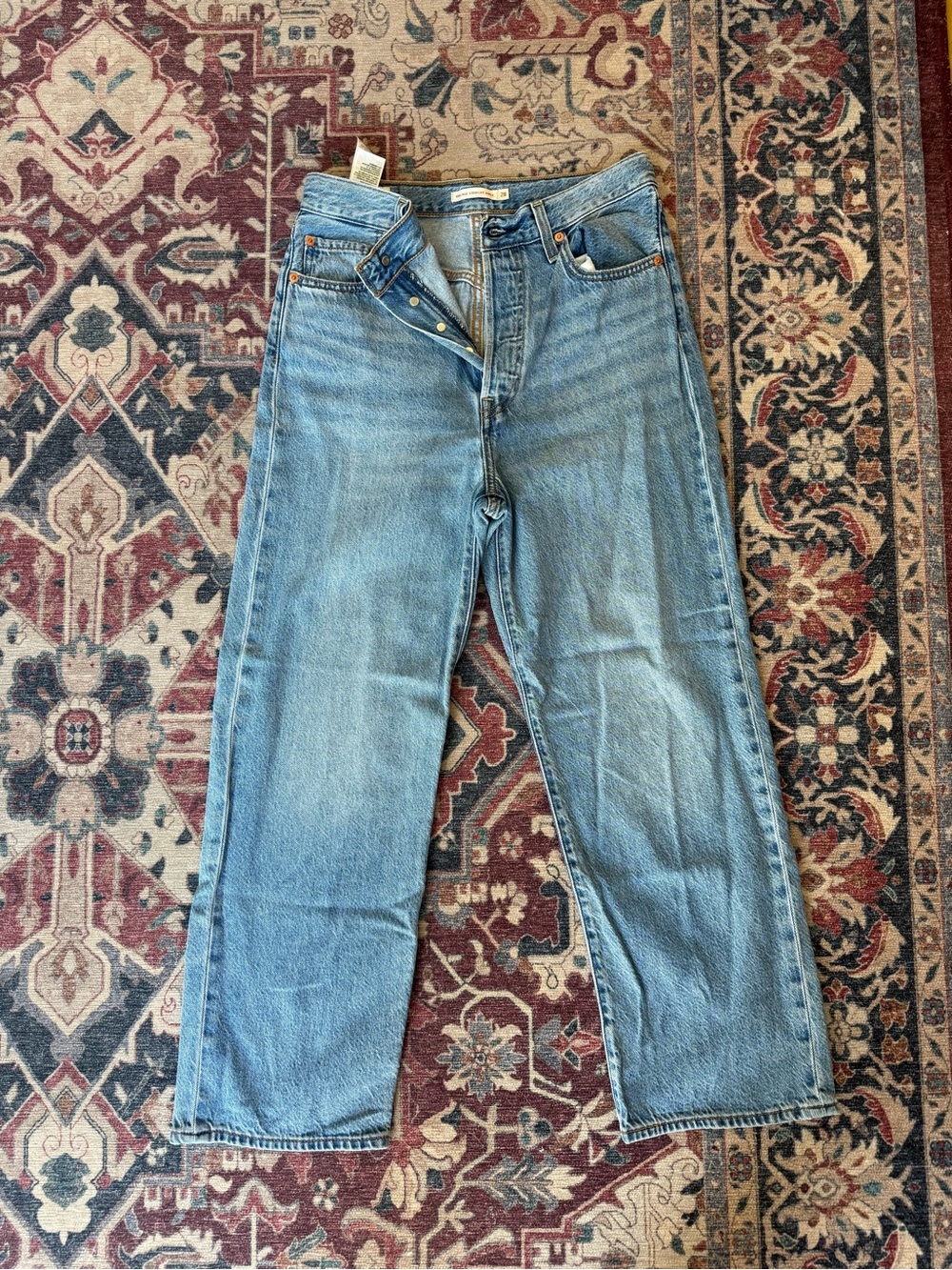 Levi’s Ribcage Straight-Leg Jeans